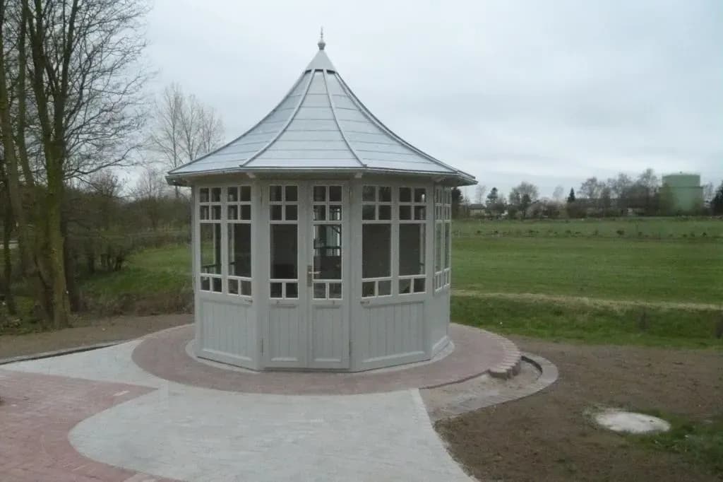 Historisch inspirierte Holzpavillons in Deutschland kaufen
